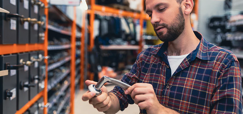 Locksmith For Retail Stores Lockout Services in Fillmore, California